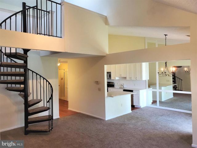 814 EAGLES CHASE EAGLES CHASE DR, Lawrenceville, NJ 08648