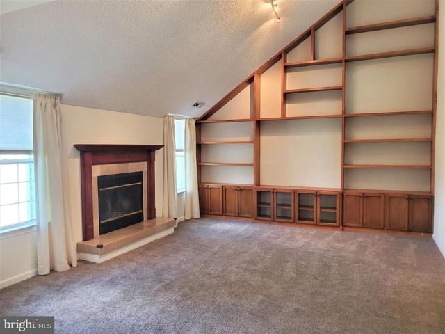 814 EAGLES CHASE EAGLES CHASE DR, Lawrenceville, NJ 08648