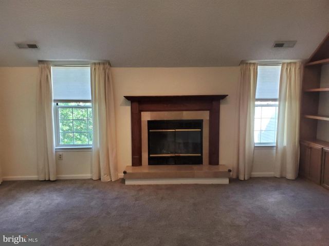 814 EAGLES CHASE EAGLES CHASE DR, Lawrenceville, NJ 08648