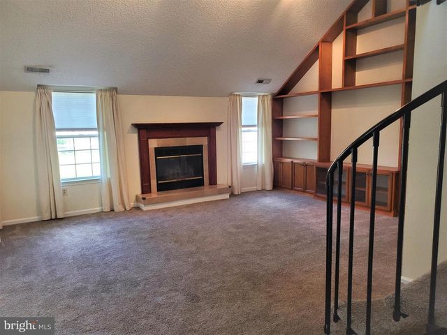 814 EAGLES CHASE EAGLES CHASE DR, Lawrenceville, NJ 08648