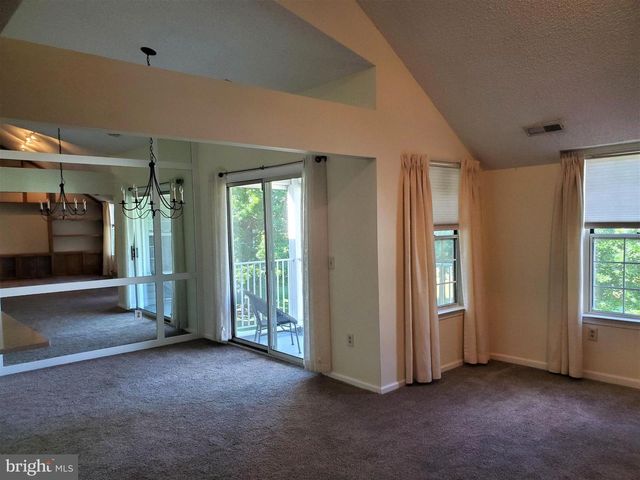 814 EAGLES CHASE EAGLES CHASE DR, Lawrenceville, NJ 08648