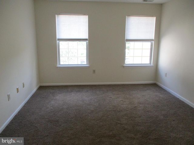 814 EAGLES CHASE EAGLES CHASE DR, Lawrenceville, NJ 08648