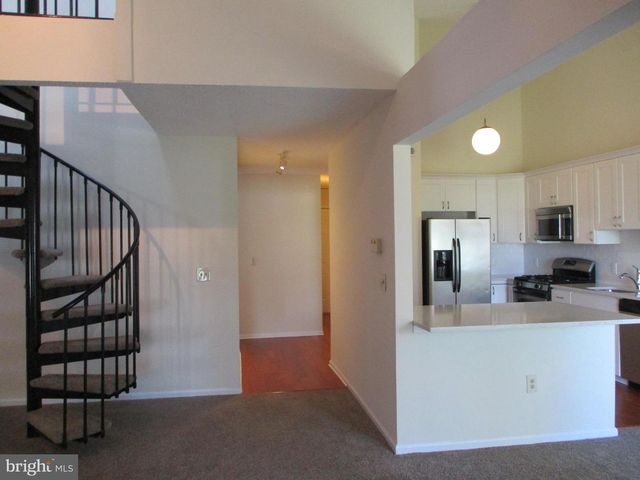 814 EAGLES CHASE EAGLES CHASE DR, Lawrenceville, NJ 08648