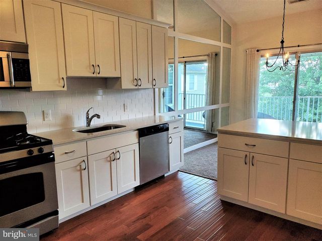 814 EAGLES CHASE EAGLES CHASE DR, Lawrenceville, NJ 08648
