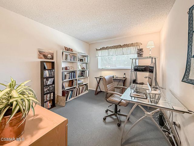 2217 Rockdale Avenue, Simi Valley, CA 93063