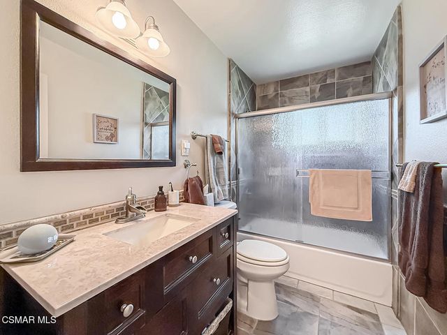 2217 Rockdale Avenue, Simi Valley, CA 93063