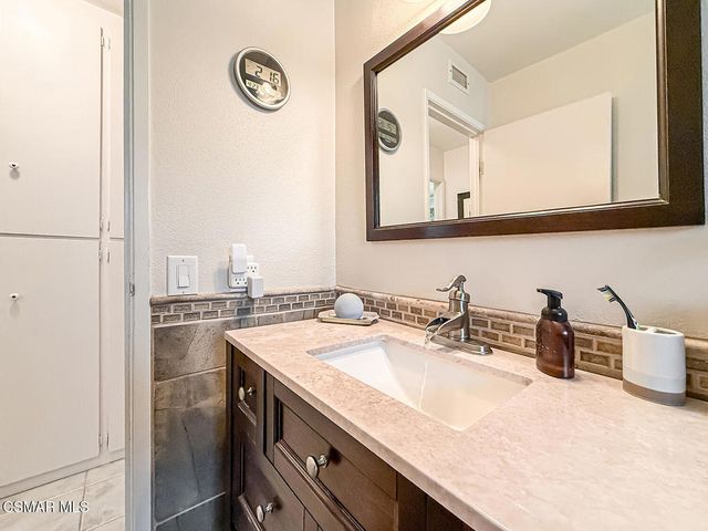 2217 Rockdale Avenue, Simi Valley, CA 93063