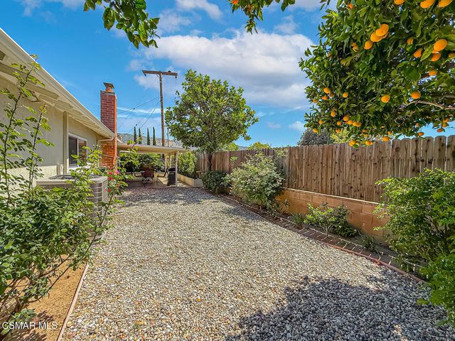 2217 Rockdale Avenue, Simi Valley, CA 93063