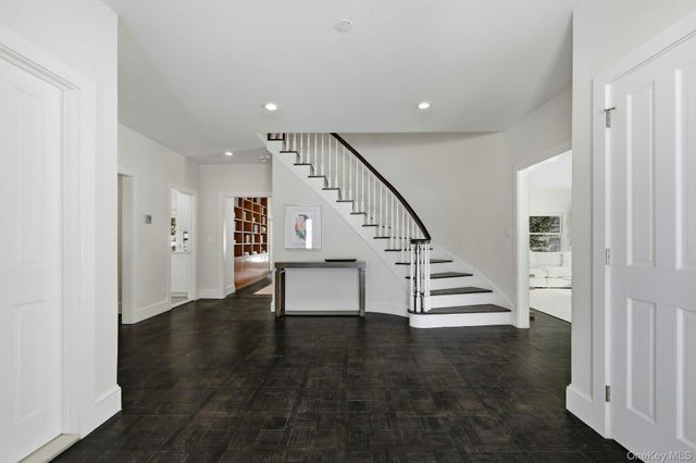 34 Sousa Drive, Sands Point, NY 11050