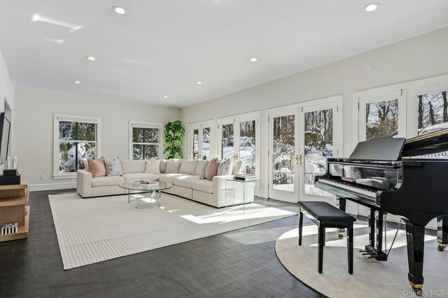 34 Sousa Drive, Sands Point, NY 11050