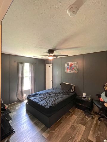 599 New Hope Rd, Celina, TN 38551