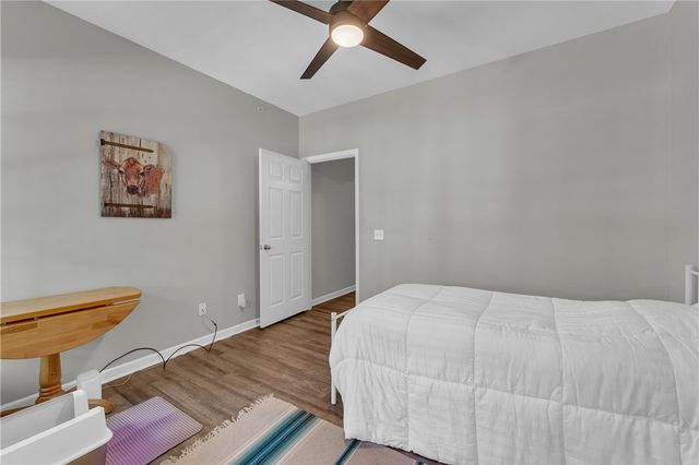 4261 NE Meadow Creek Circle 207, Fayetteville, AR 72703