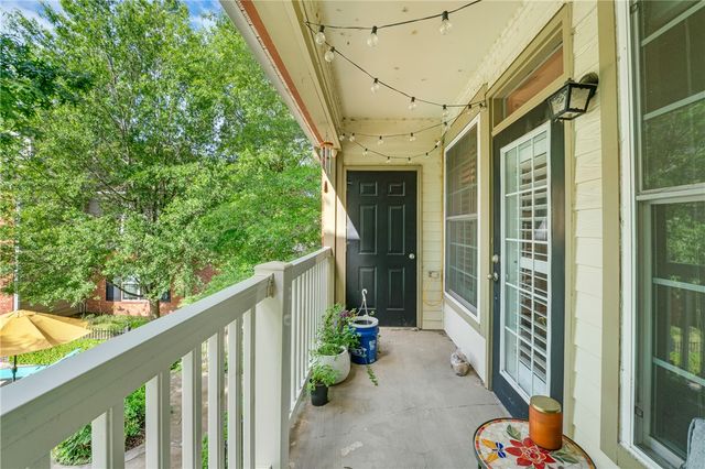 4261 NE Meadow Creek Circle 207, Fayetteville, AR 72703