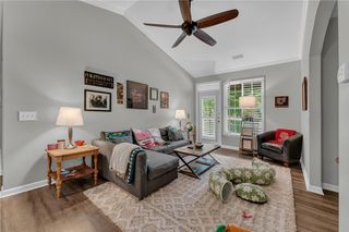 4261 NE Meadow Creek Circle 207, Fayetteville, AR 72703