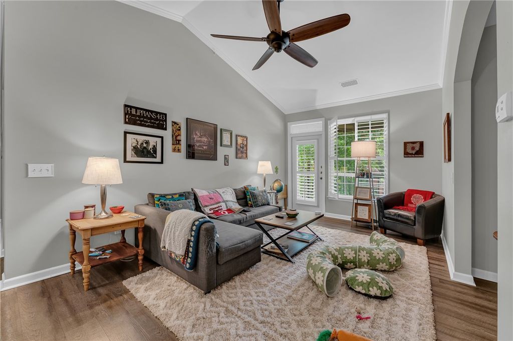 4261 NE Meadow Creek Circle 207, Fayetteville, AR 72703