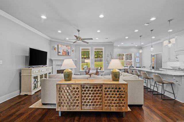 9033 Wooddale Drive, Sherwood, AR 72120