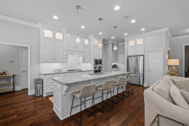 9033 Wooddale Drive, Sherwood, AR 72120