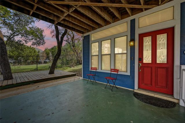 2720 Westview DR, Canyon Lake, TX 78133