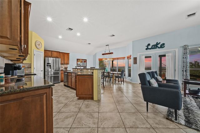 2720 Westview DR, Canyon Lake, TX 78133