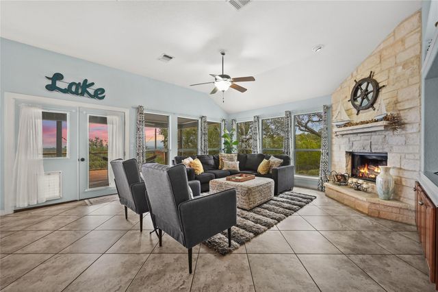 2720 Westview DR, Canyon Lake, TX 78133