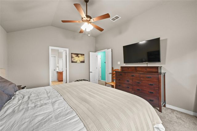 2720 Westview DR, Canyon Lake, TX 78133