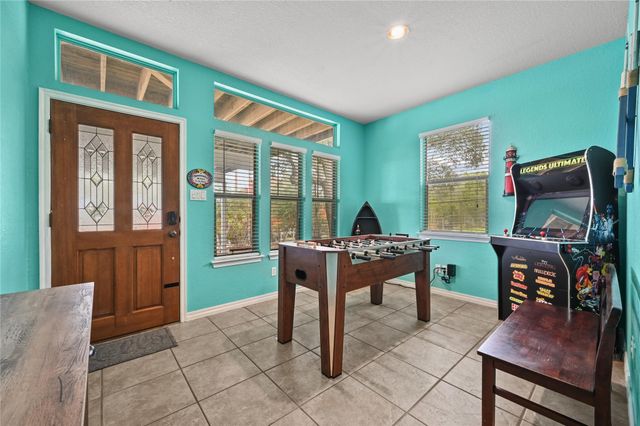 2720 Westview DR, Canyon Lake, TX 78133