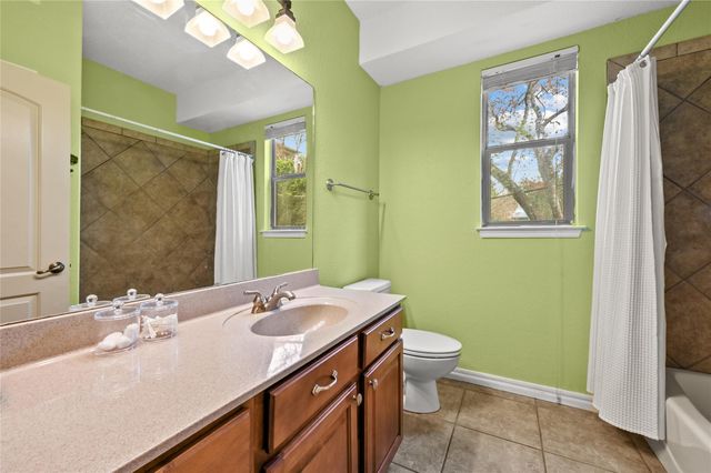 2720 Westview DR, Canyon Lake, TX 78133