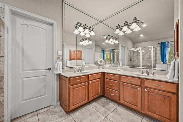 2720 Westview DR, Canyon Lake, TX 78133