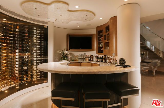 1302 Collingwood Place, West Hollywood, CA 90069