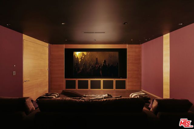 1302 Collingwood Place, West Hollywood, CA 90069