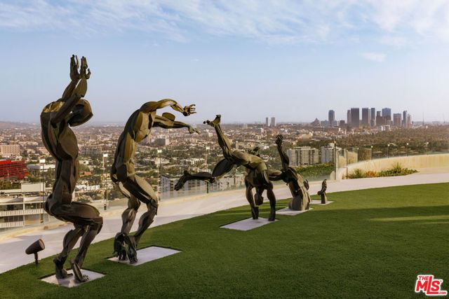 1302 Collingwood Place, West Hollywood, CA 90069