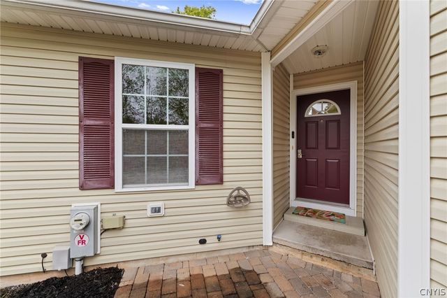 100 Sleeth Mill Circle, Cicero, NY 13212