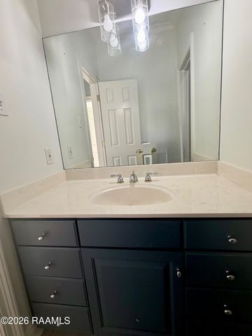 9 Steamboat Bend, New Iberia, LA 70563