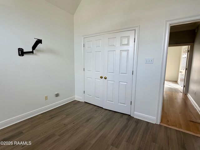 9 Steamboat Bend, New Iberia, LA 70563