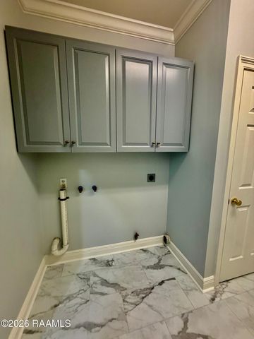 9 Steamboat Bend, New Iberia, LA 70563