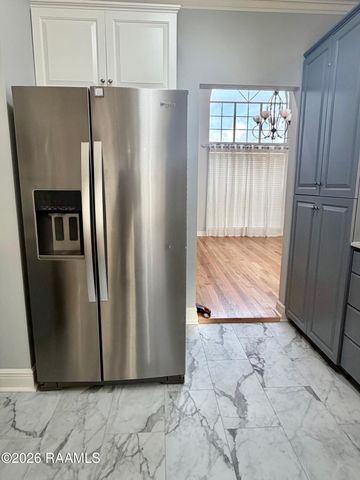 9 Steamboat Bend, New Iberia, LA 70563