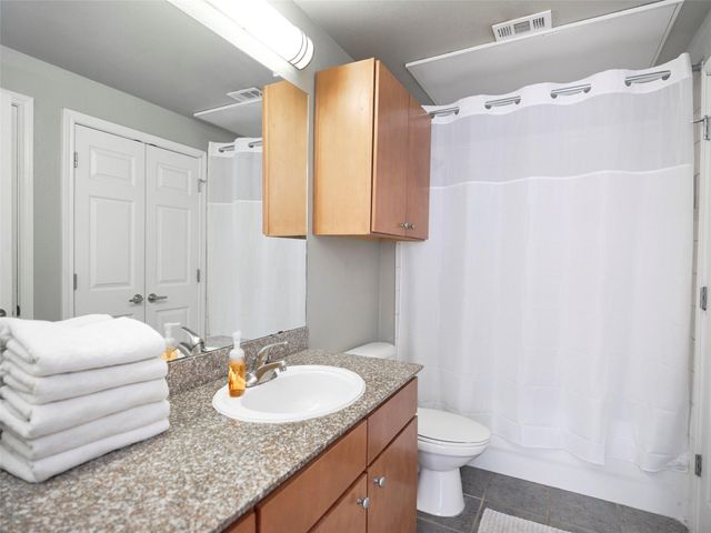 2502 Leon ST 200, Austin, TX 78705