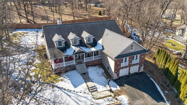 441 Water Street, Cambridge, WI 53523