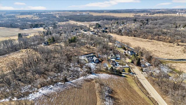 441 Water Street, Cambridge, WI 53523