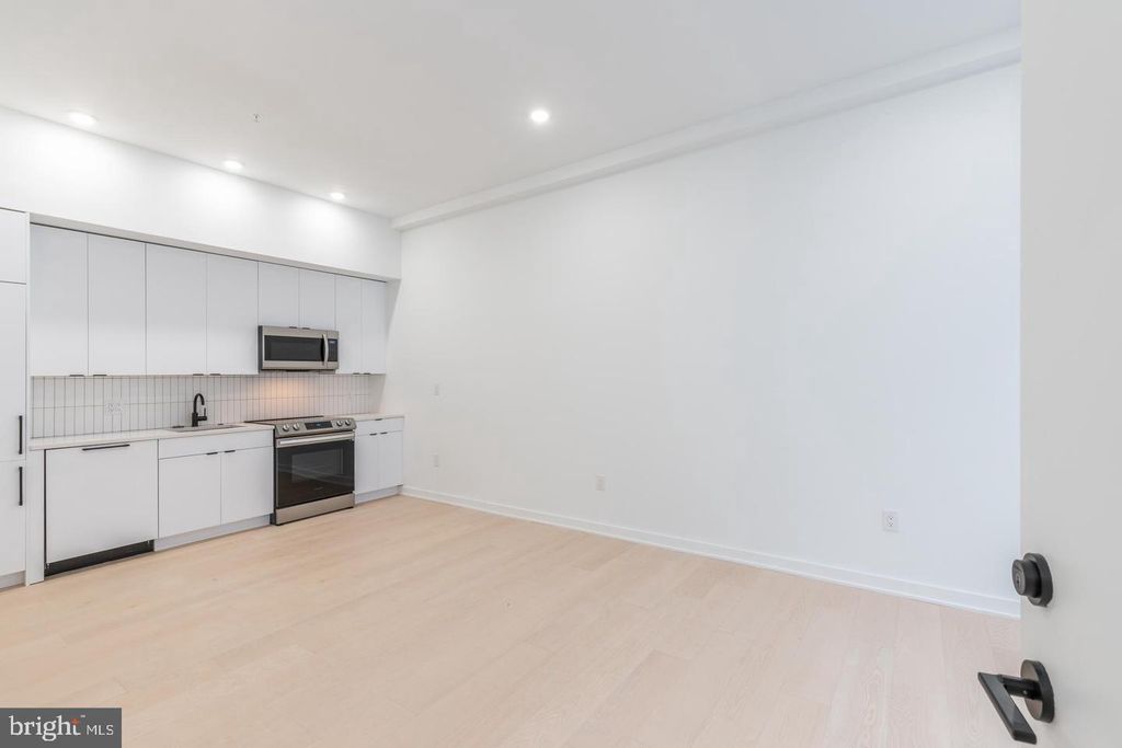 2414-16 FRANKFORD AVE #2, Philadelphia, PA 19125