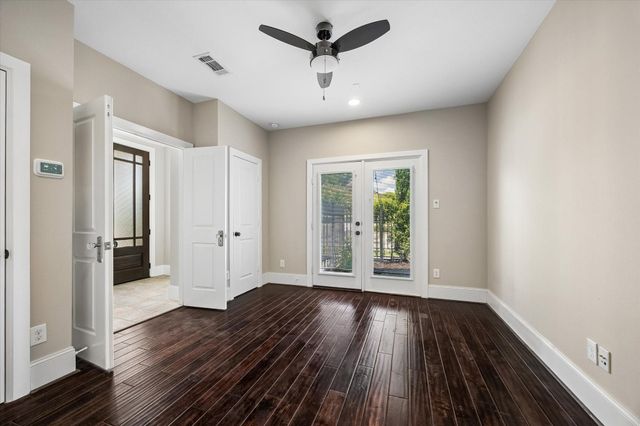 736 Yale Street C, Houston, TX 77007