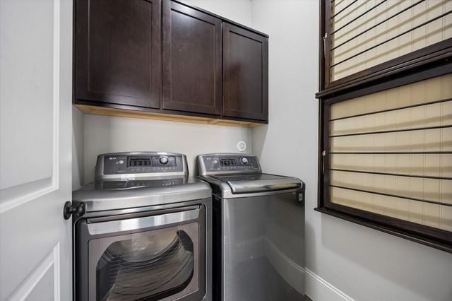 736 Yale Street C, Houston, TX 77007