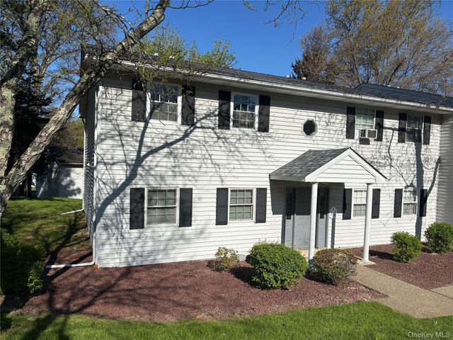 4 Locust Court F, Fishkill, NY 12524