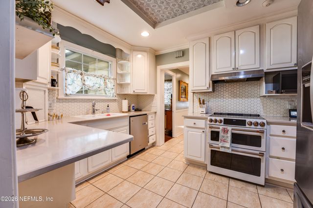 1335 AZALEA Drive, Jacksonville, FL 32205