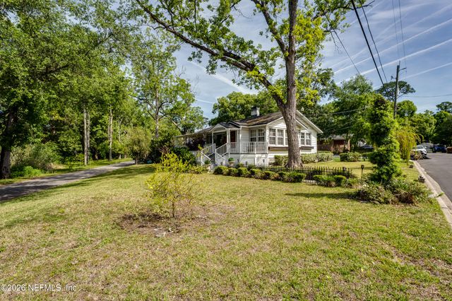 1335 AZALEA Drive, Jacksonville, FL 32205