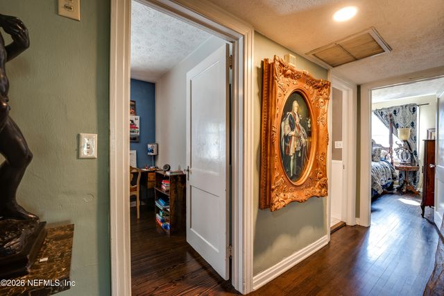 1335 AZALEA Drive, Jacksonville, FL 32205