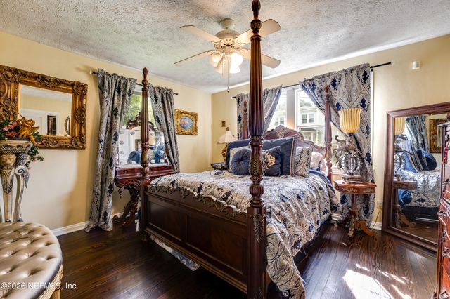 1335 AZALEA Drive, Jacksonville, FL 32205