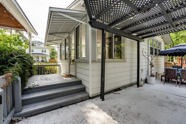 1335 AZALEA Drive, Jacksonville, FL 32205
