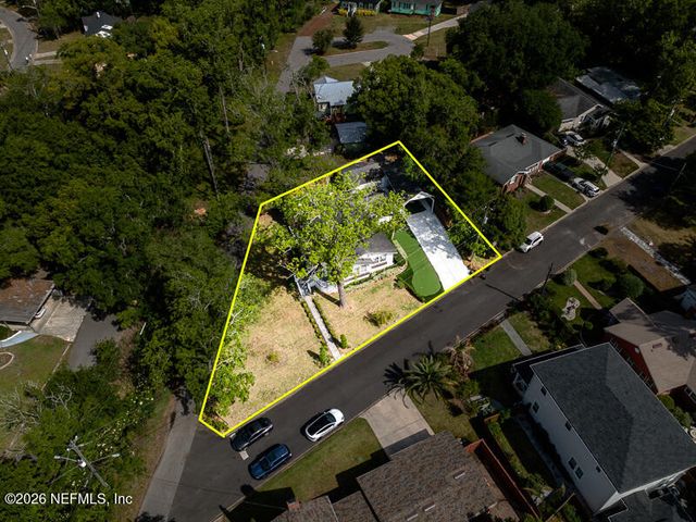 1335 AZALEA Drive, Jacksonville, FL 32205
