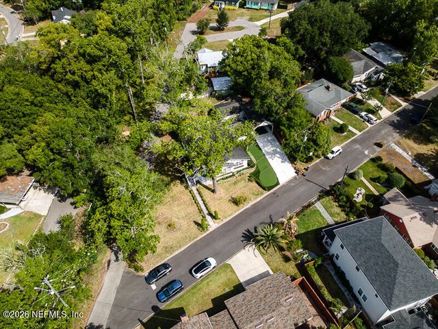 1335 AZALEA Drive, Jacksonville, FL 32205